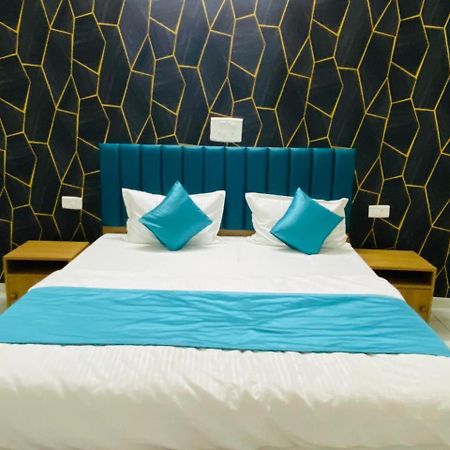 Hotel Balaji Villa Вадодара Екстериор снимка