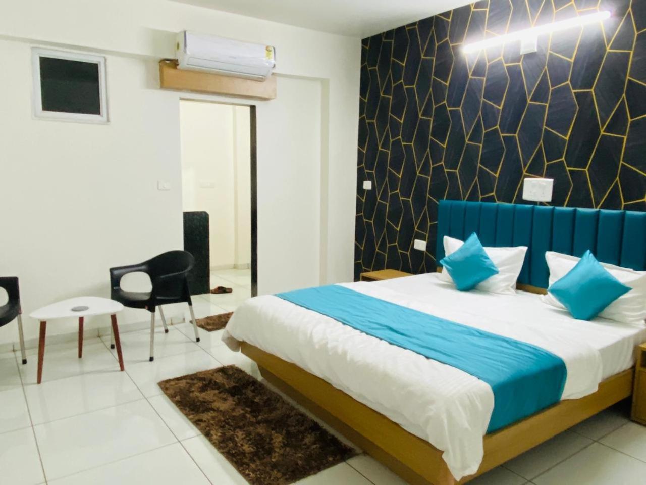 Hotel Balaji Villa Вадодара Екстериор снимка