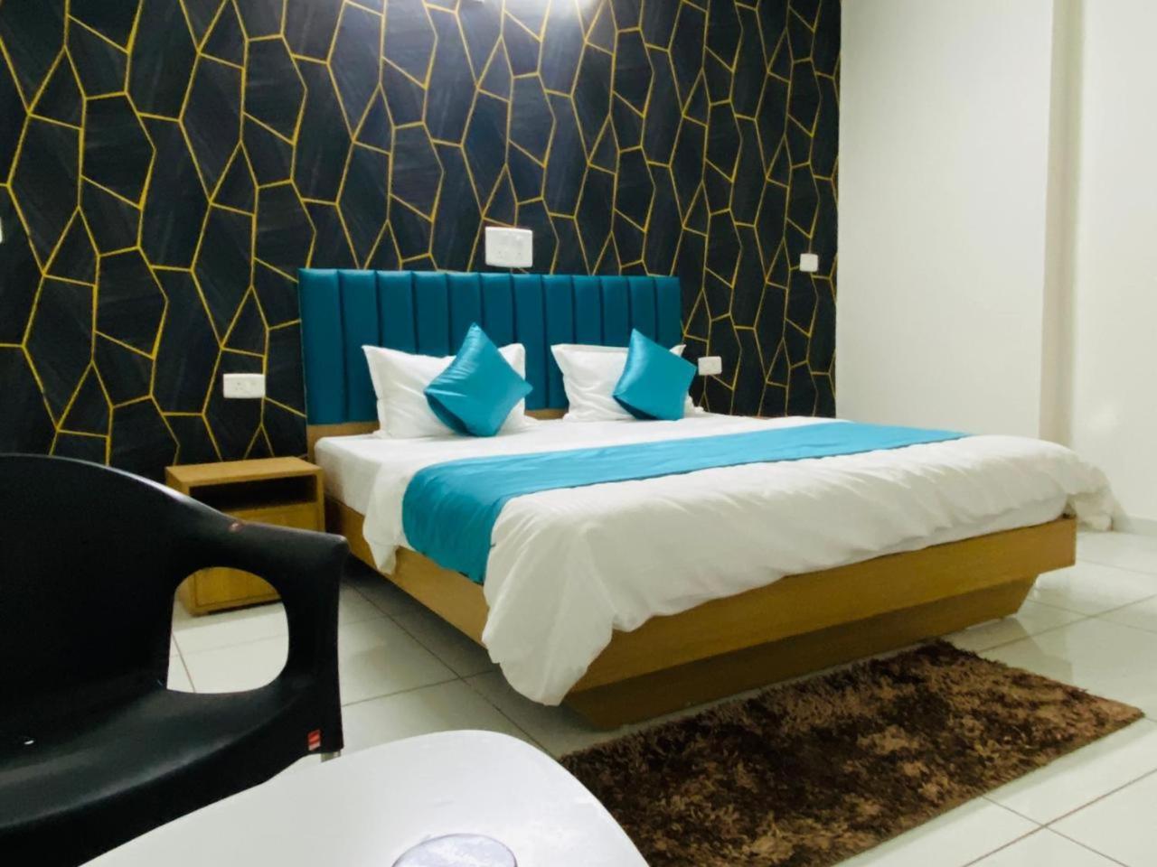 Hotel Balaji Villa Вадодара Екстериор снимка